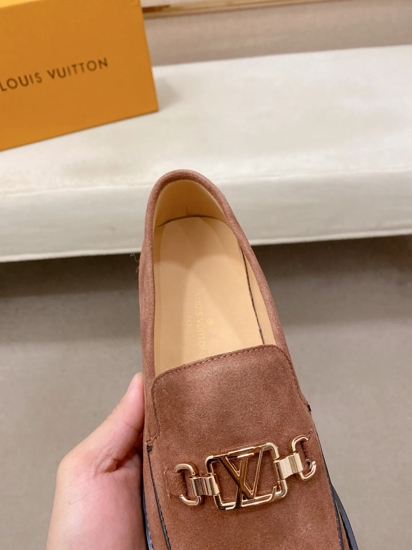 Men's men's shoes 💰 520💰⚡️New models on the market⚡️ Louis Vuitton (Louis Vuitton/LV) casual, business formal wear! Made with pure Italian craftsmanship, the upper is made of first-layer cowhide, which is full of texture! The lining is cowhide and the original rubber leather shoe outsole. The style is atmospheric and comfortable! Positive code 38-44